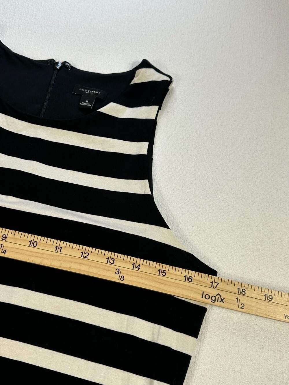 Ann Taylor Black & Cream Striped Sleeveless Sharkbite Dress Size 8 - Picture 3 of 8